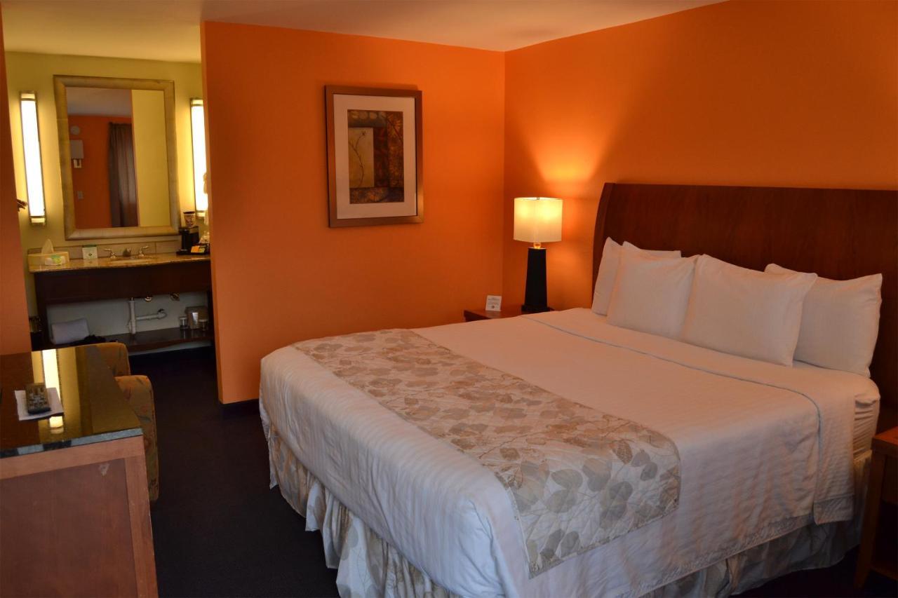 Cascades Motel